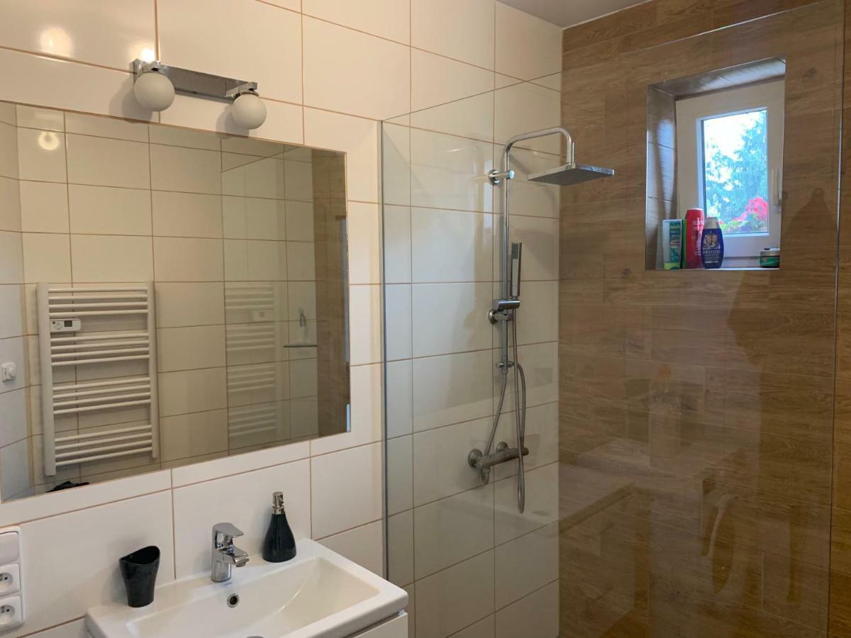 Tolarova Apartman Пардубице Екстериор снимка